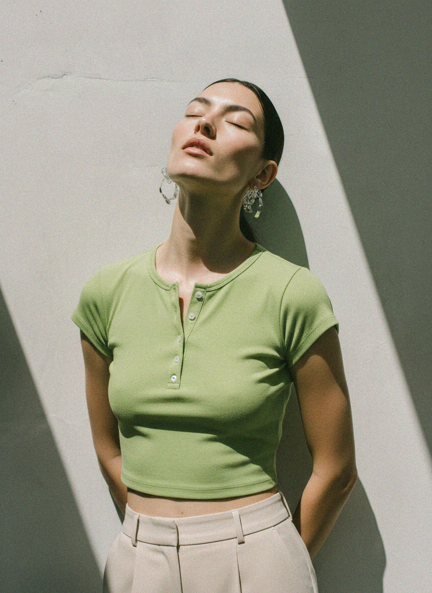 Cropped Henley T-shirt with Short Sleeves, Green photo 2