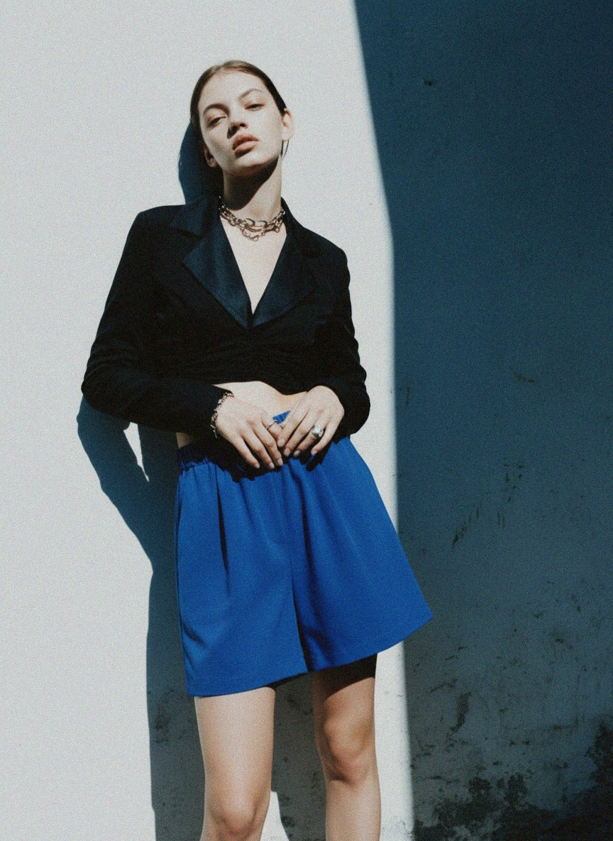 Vibrant Blue Relaxed Fit Elastic Waist Shorts photo 3