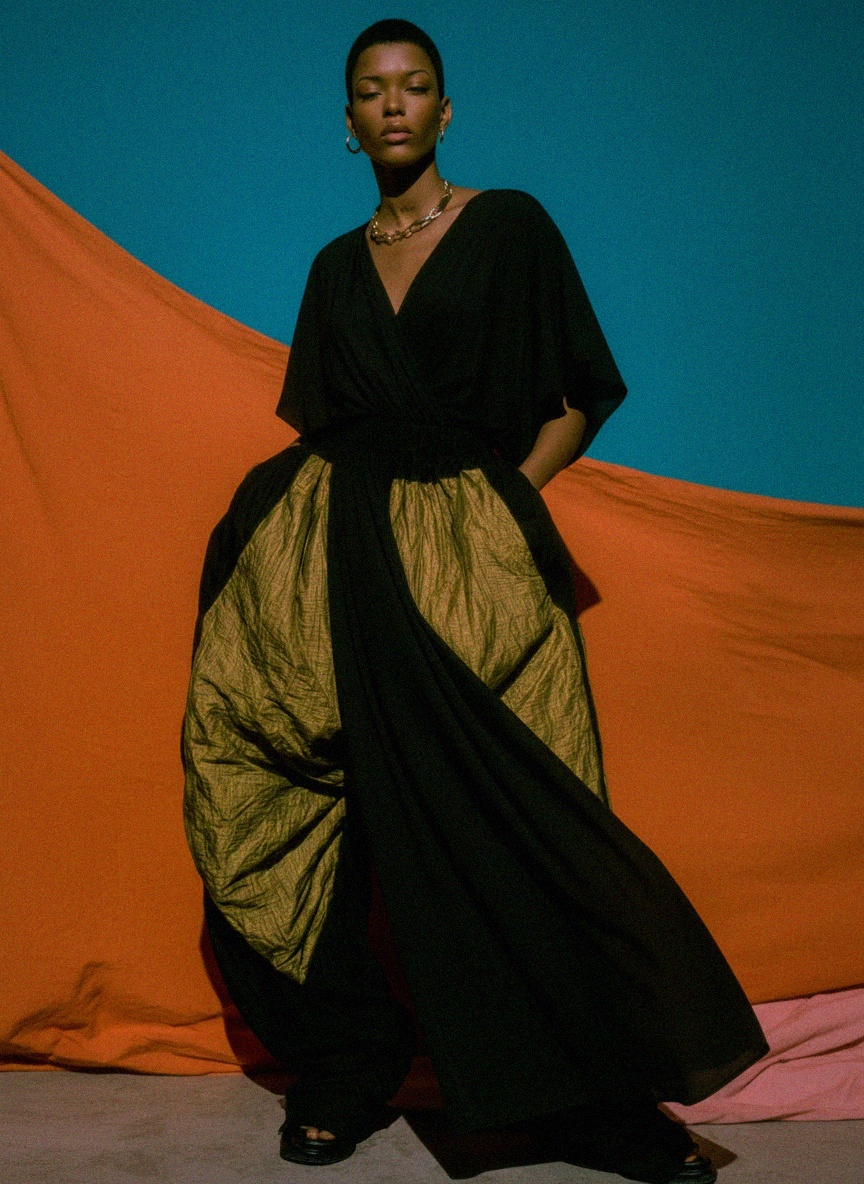 Elegant Black Maxi Dress with Draped Sleeves photo 3