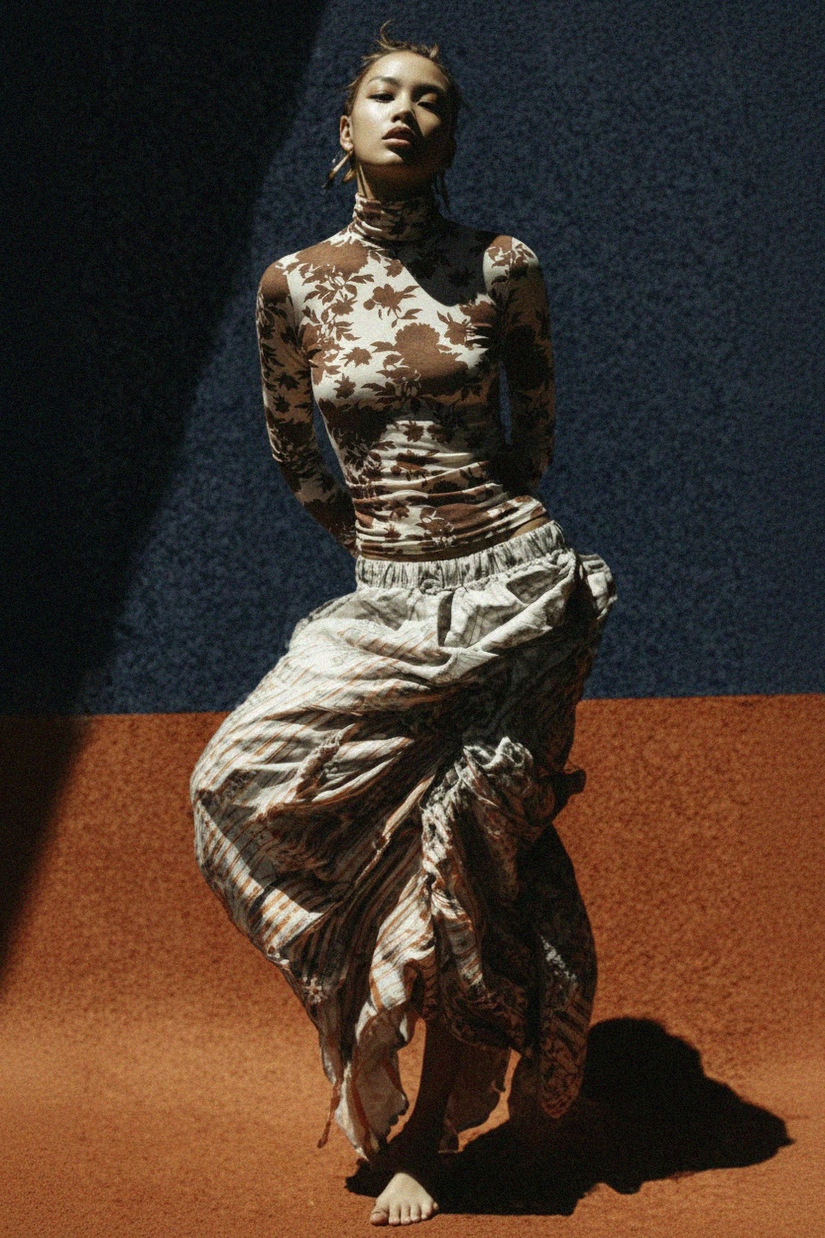 Fitted Floral Print Turtleneck Top photo 2