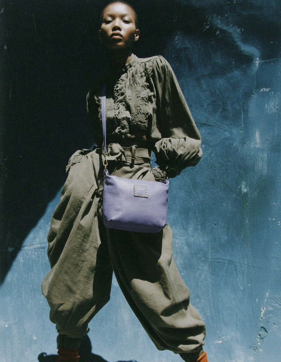 Purple Leather Shoulder Bag with Stud Accents photo 3