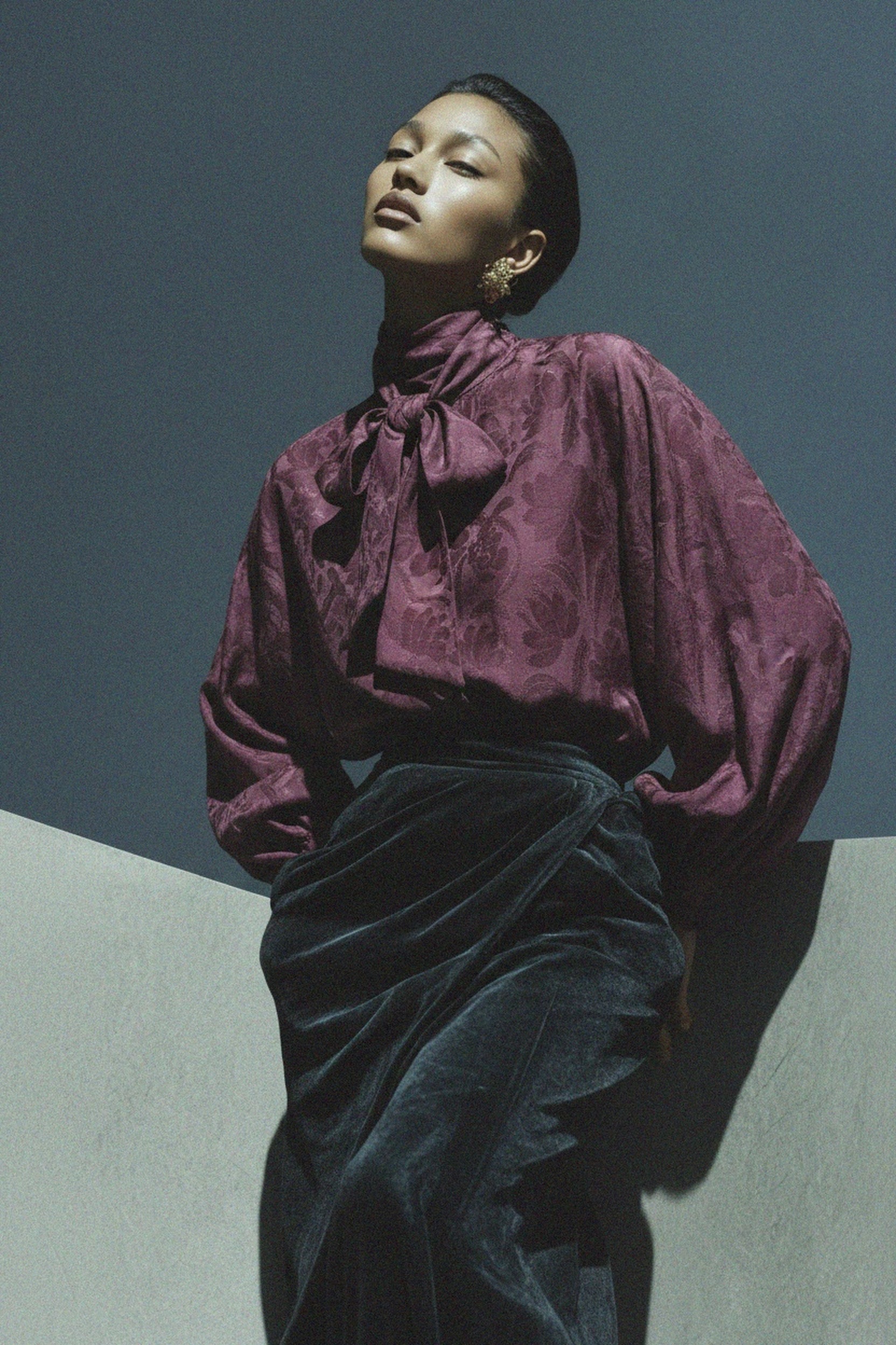 Elegant Patterned Pussy-Bow Blouse photo 2