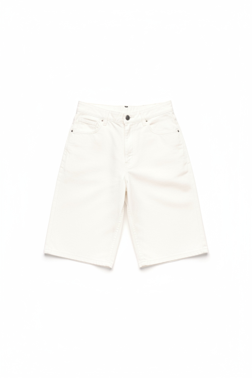 Classic White Knee-Length Shorts photo 1