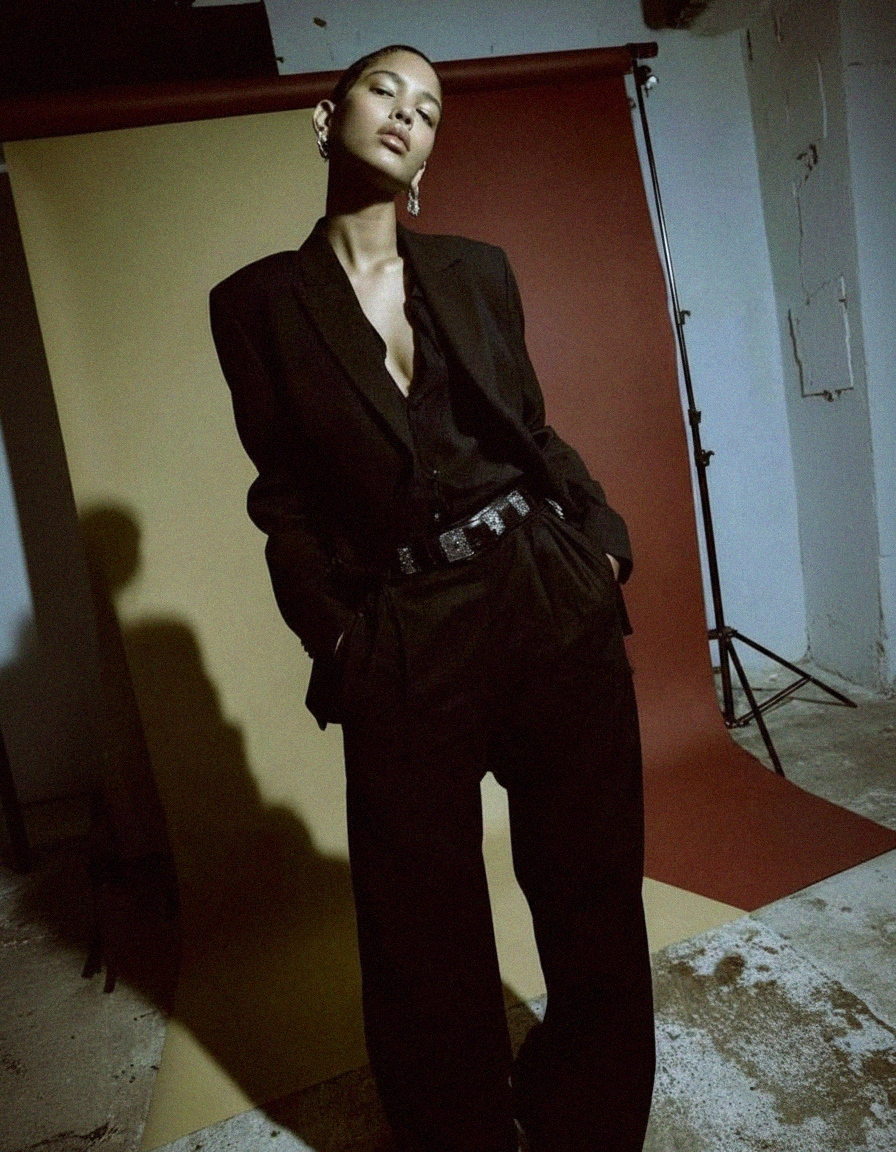 Black Pleated Wide-Leg Trousers photo 2