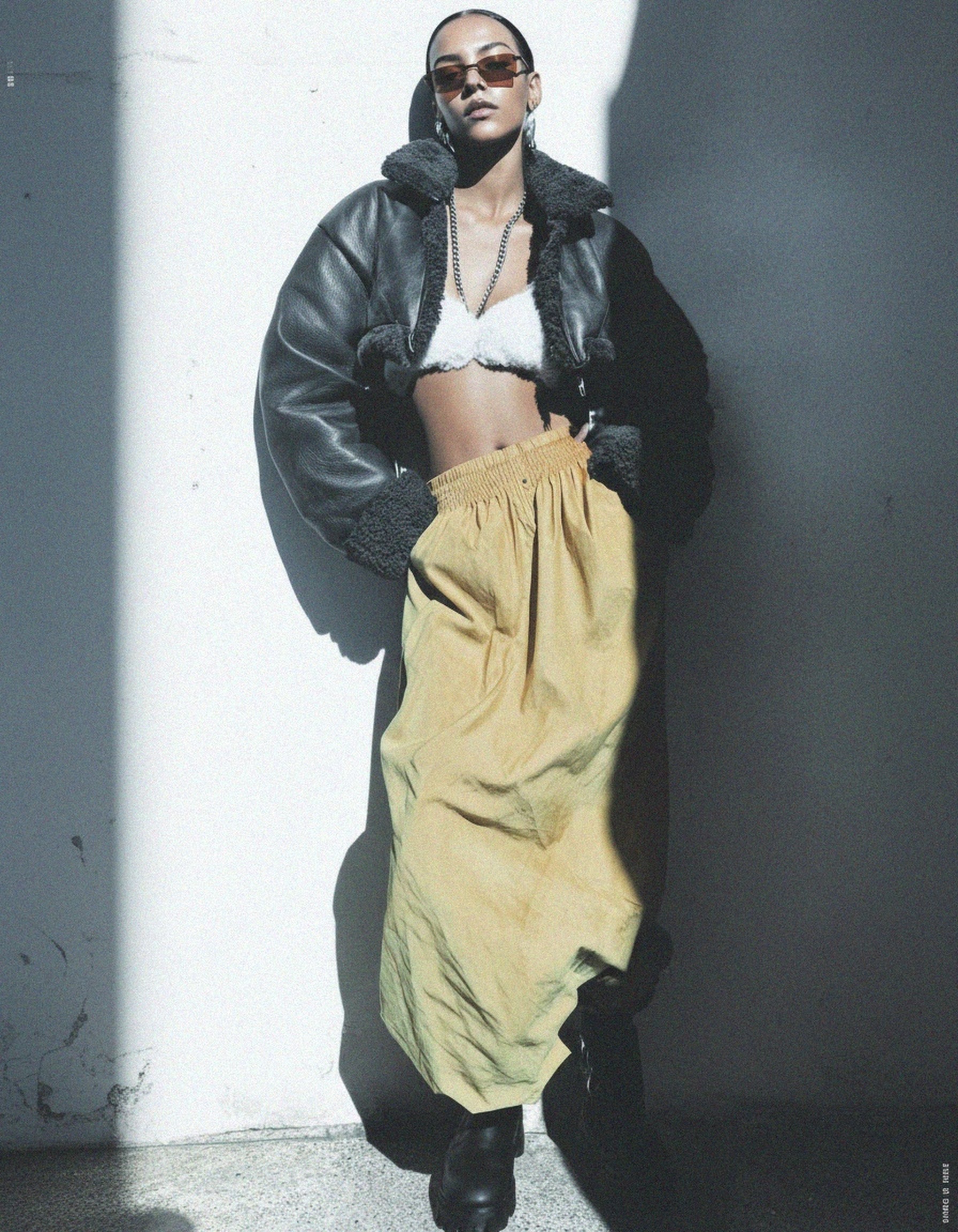 Stylish Rimless Sunglasses with Brown Tinted Lenses photo 2