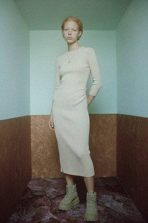 Ribbed Knit Midi Dress with 3/4 Sleeves