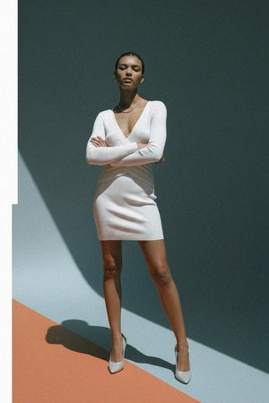 Fitted White Ribbed V-Neck Long Sleeve Mini Dress