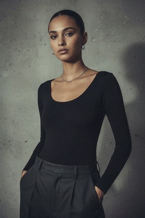 Black Long Sleeve Scoop Neck Bodysuit
