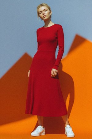 Elegant Red Ribbed Long Sleeve Midi Dress