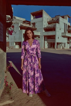 Abstract Print V-Neck Tie-Waist Maxi Dress