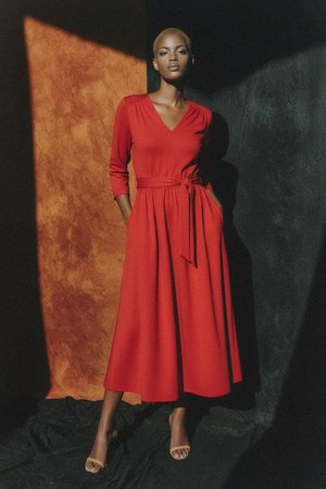 Elegant Red Midi Dress with V-Neck and Tie Waist