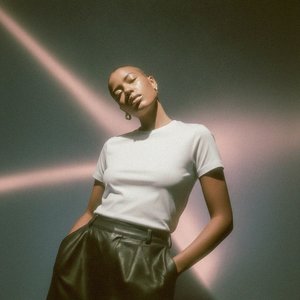 Classic White Crew Neck T-shirt