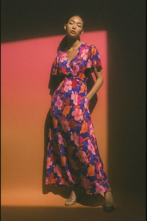 Vibrant Floral Print Maxi Dress with Flutter Sleeves