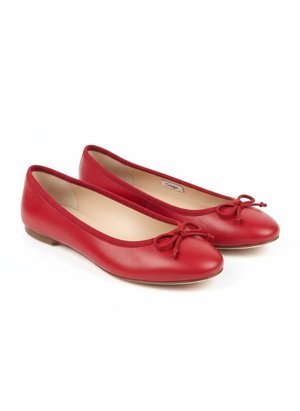 Classic Red Ballet Flats with Bow Detail