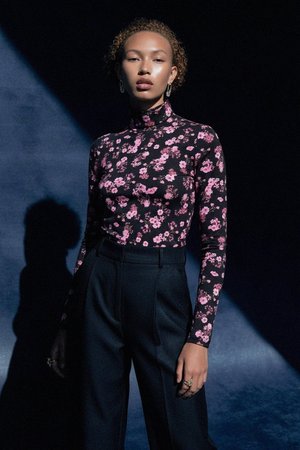 Black Floral Print Fitted Turtleneck Top