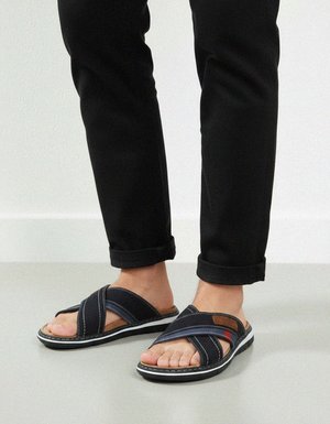Comfort Criss-Cross Strap Slide Sandal
