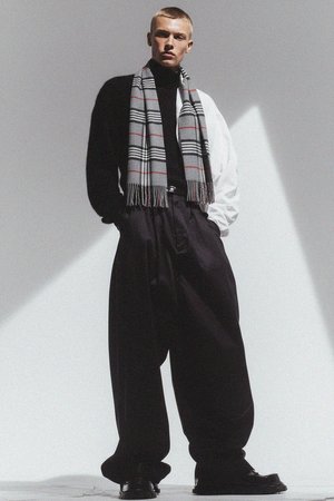 Classic Plaid Scarf with Fringed Edges