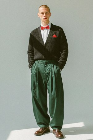 LANCERTO Red Textured Bow Tie & Pocket Square Set