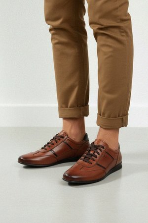 Brown Leather Casual Lace-up Sneakers
