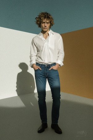 Classic Blue Denim Jeans for Everyday Wear