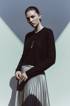 Black Cropped Button-Front Knit Cardigan